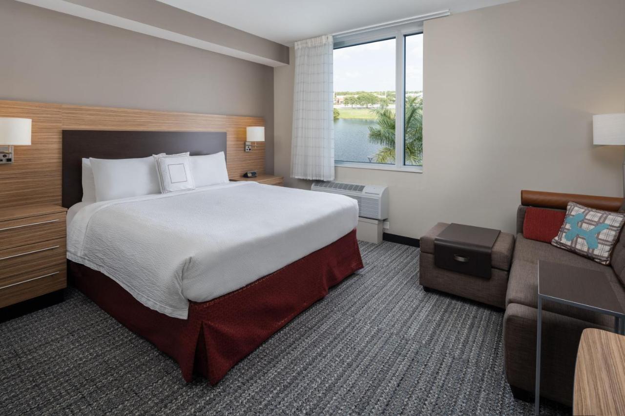 Hotel Towneplace Miami West Kendall