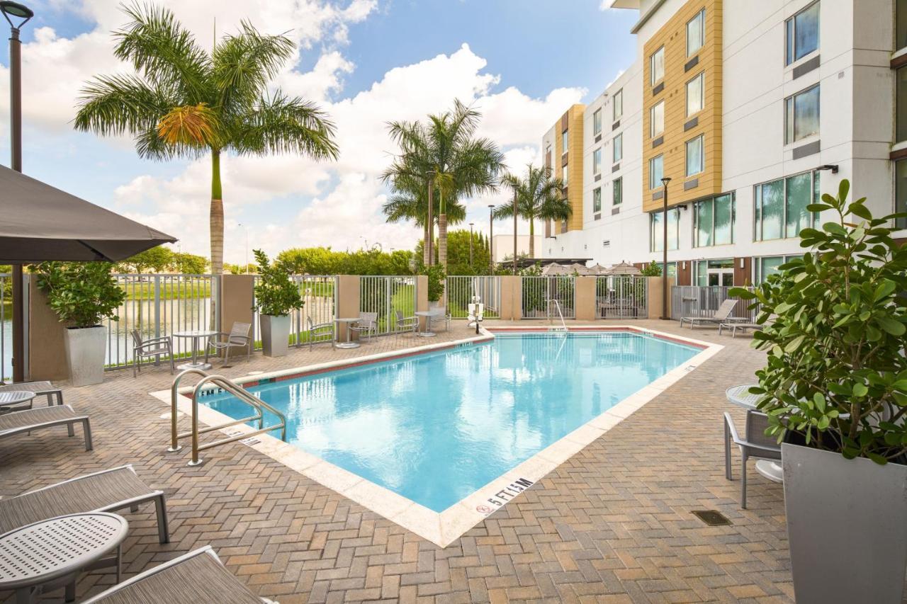 Towneplace Miami West Hotel 3*
